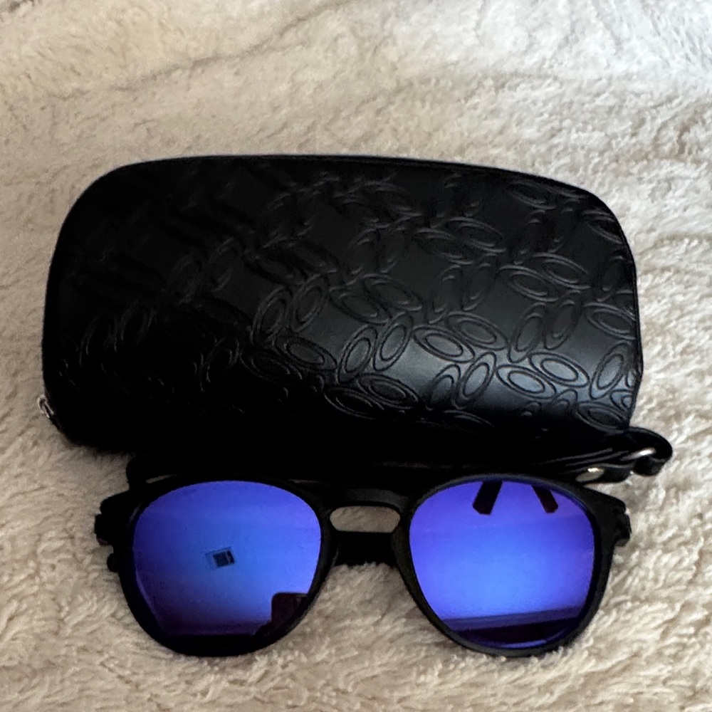 Oakley Black Sunglasses with Blue Lenses